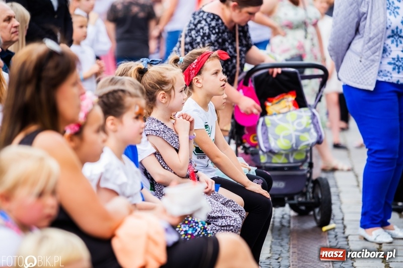 Zdjęcie w galerii na portalu naszraciborz.pl: Moc atrakcji na raciborskim Rynku z okazji Dnia Dziecka [FOTO i WIDEO] wiadomości z regionu