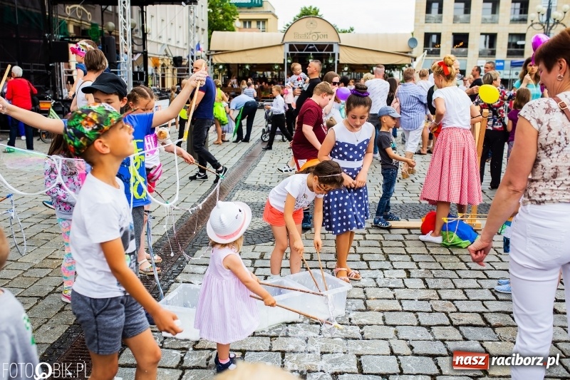 Zdjęcie w galerii na portalu naszraciborz.pl: Moc atrakcji na raciborskim Rynku z okazji Dnia Dziecka [FOTO i WIDEO] wiadomości z regionu