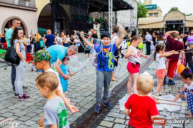 Zdjęcie w galerii na portalu naszraciborz.pl: Moc atrakcji na raciborskim Rynku z okazji Dnia Dziecka [FOTO i WIDEO] wiadomości z regionu