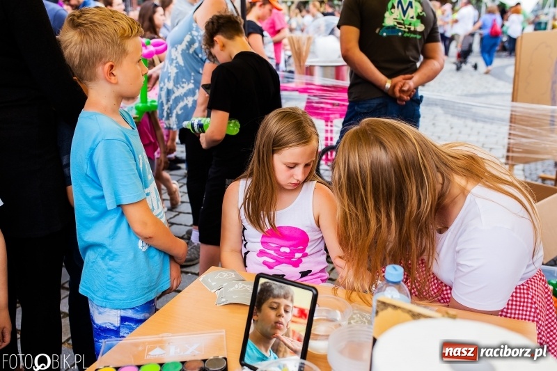 Zdjęcie w galerii na portalu naszraciborz.pl: Moc atrakcji na raciborskim Rynku z okazji Dnia Dziecka [FOTO i WIDEO] wiadomości z regionu