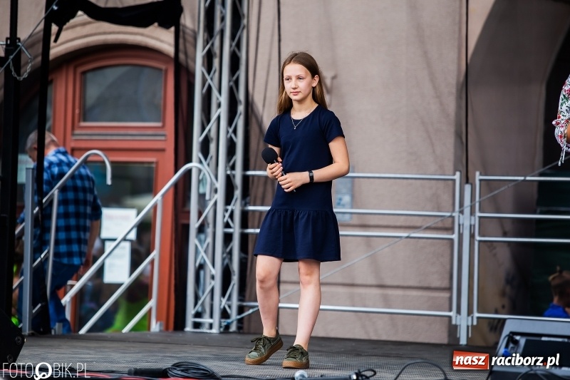 Zdjęcie w galerii na portalu naszraciborz.pl: Moc atrakcji na raciborskim Rynku z okazji Dnia Dziecka [FOTO i WIDEO] wiadomości z regionu