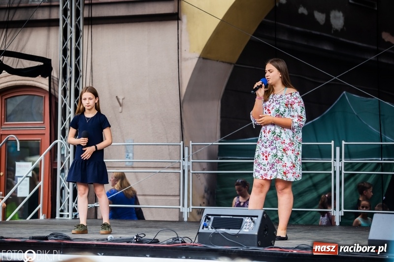 Zdjęcie w galerii na portalu naszraciborz.pl: Moc atrakcji na raciborskim Rynku z okazji Dnia Dziecka [FOTO i WIDEO] wiadomości z regionu
