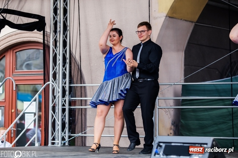 Zdjęcie w galerii na portalu naszraciborz.pl: Moc atrakcji na raciborskim Rynku z okazji Dnia Dziecka [FOTO i WIDEO] wiadomości z regionu