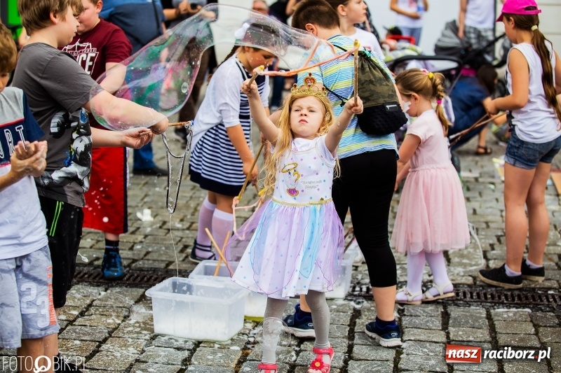 Zdjęcie w galerii na portalu naszraciborz.pl: Moc atrakcji na raciborskim Rynku z okazji Dnia Dziecka [FOTO i WIDEO] wiadomości z regionu