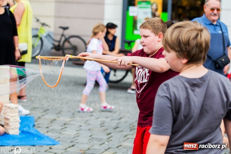 Zdjęcie w galerii na portalu naszraciborz.pl: Moc atrakcji na raciborskim Rynku z okazji Dnia Dziecka [FOTO i WIDEO] wiadomości z regionu