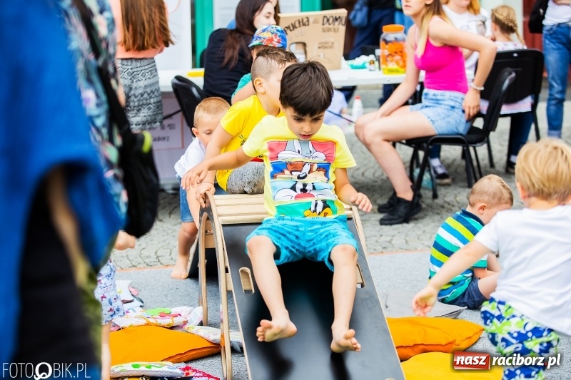 Zdjęcie w galerii na portalu naszraciborz.pl: Moc atrakcji na raciborskim Rynku z okazji Dnia Dziecka [FOTO i WIDEO] wiadomości z regionu