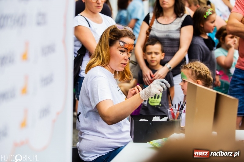 Zdjęcie w galerii na portalu naszraciborz.pl: Moc atrakcji na raciborskim Rynku z okazji Dnia Dziecka [FOTO i WIDEO] wiadomości z regionu