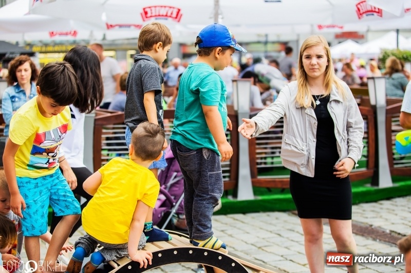 Zdjęcie w galerii na portalu naszraciborz.pl: Moc atrakcji na raciborskim Rynku z okazji Dnia Dziecka [FOTO i WIDEO] wiadomości z regionu