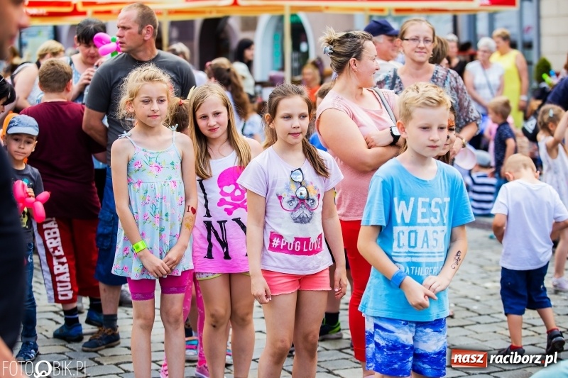 Zdjęcie w galerii na portalu naszraciborz.pl: Moc atrakcji na raciborskim Rynku z okazji Dnia Dziecka [FOTO i WIDEO] wiadomości z regionu