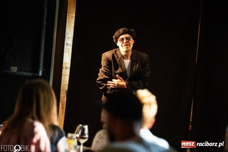 Zdjęcie w galerii na portalu naszraciborz.pl: Midraszowy Teatr Żydowski wystawił Sklepy cynamonowe wiadomości z regionu