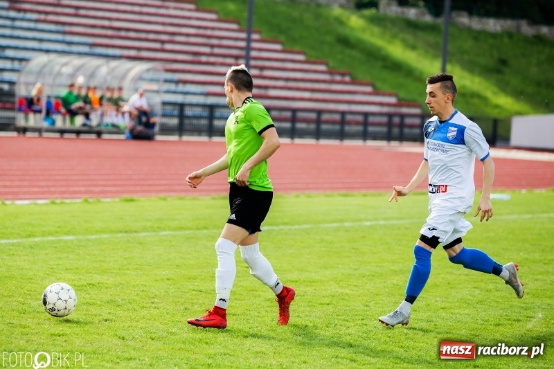 Zdjęcie w galerii na portalu naszraciborz.pl: IV liga. Raciborska Unia coraz bliżej okręgówki wiadomości z regionu