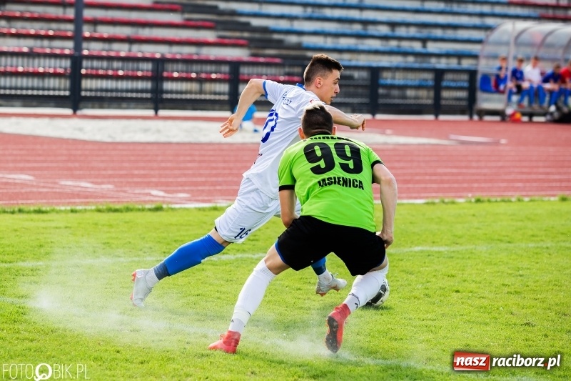 Zdjęcie w galerii na portalu naszraciborz.pl: IV liga. Raciborska Unia coraz bliżej okręgówki wiadomości z regionu