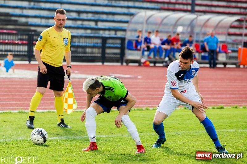 Zdjęcie w galerii na portalu naszraciborz.pl: IV liga. Raciborska Unia coraz bliżej okręgówki wiadomości z regionu