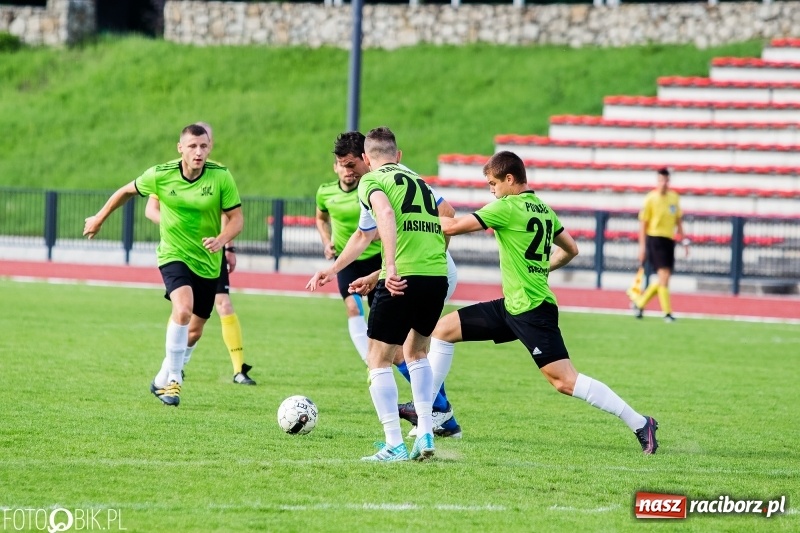 Zdjęcie w galerii na portalu naszraciborz.pl: IV liga. Raciborska Unia coraz bliżej okręgówki wiadomości z regionu