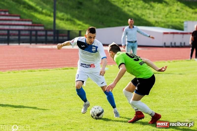 Zdjęcie w galerii na portalu naszraciborz.pl: IV liga. Raciborska Unia coraz bliżej okręgówki wiadomości z regionu