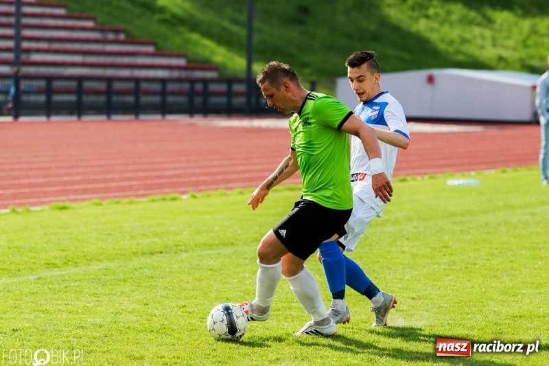 Zdjęcie w galerii na portalu naszraciborz.pl: IV liga. Raciborska Unia coraz bliżej okręgówki wiadomości z regionu