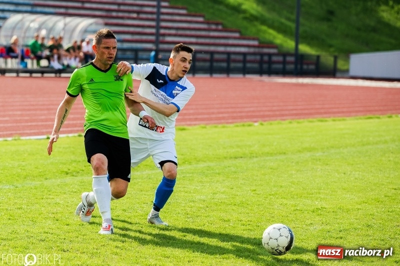 Zdjęcie w galerii na portalu naszraciborz.pl: IV liga. Raciborska Unia coraz bliżej okręgówki wiadomości z regionu