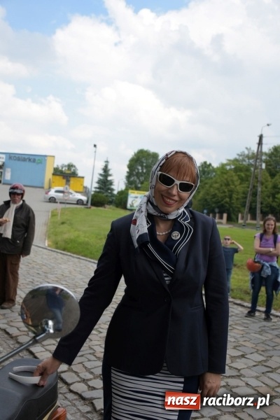 Zdjęcie w galerii na portalu naszraciborz.pl: Kochajcie oldtimery! Czar starych samochodów w Krzyżanowicach [FOTO]  wiadomości z regionu