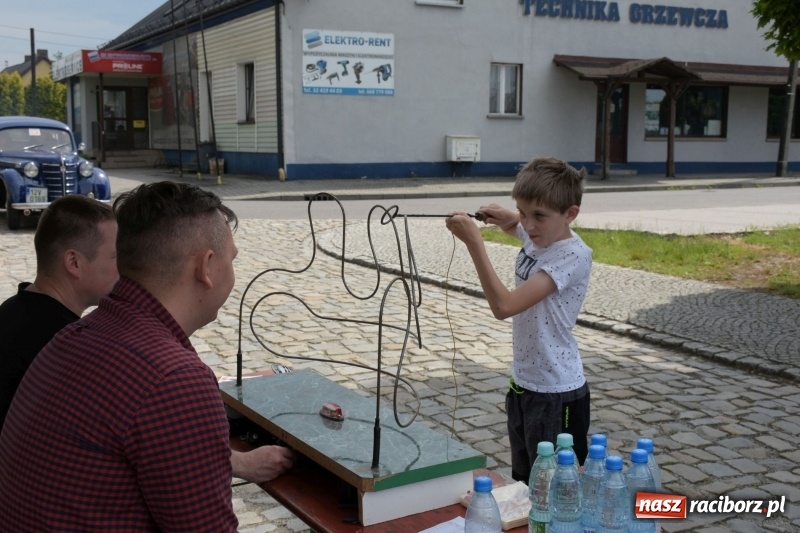 Zdjęcie w galerii na portalu naszraciborz.pl: Kochajcie oldtimery! Czar starych samochodów w Krzyżanowicach [FOTO]  wiadomości z regionu