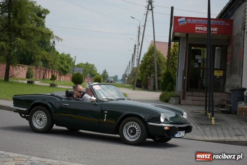 Zdjęcie w galerii na portalu naszraciborz.pl: Kochajcie oldtimery! Czar starych samochodów w Krzyżanowicach [FOTO]  wiadomości z regionu
