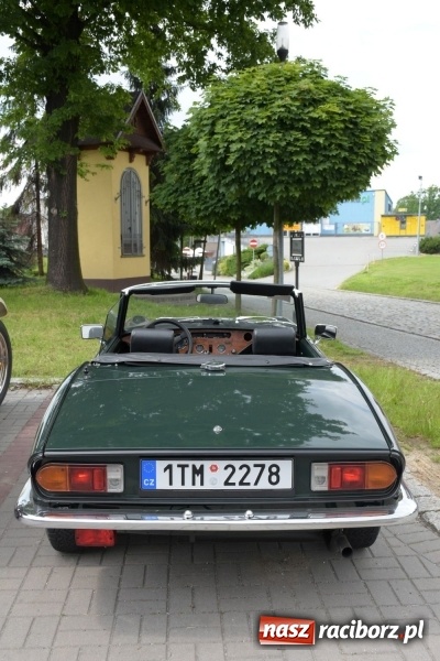 Zdjęcie w galerii na portalu naszraciborz.pl: Kochajcie oldtimery! Czar starych samochodów w Krzyżanowicach [FOTO]  wiadomości z regionu