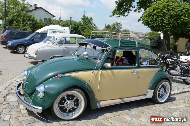 Zdjęcie w galerii na portalu naszraciborz.pl: Kochajcie oldtimery! Czar starych samochodów w Krzyżanowicach [FOTO]  wiadomości z regionu