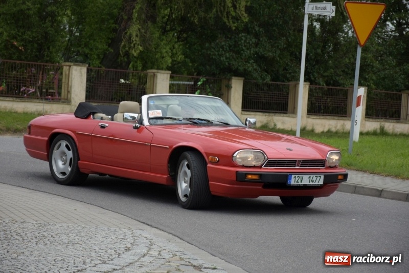 Zdjęcie w galerii na portalu naszraciborz.pl: Kochajcie oldtimery! Czar starych samochodów w Krzyżanowicach [FOTO]  wiadomości z regionu