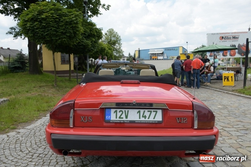 Zdjęcie w galerii na portalu naszraciborz.pl: Kochajcie oldtimery! Czar starych samochodów w Krzyżanowicach [FOTO]  wiadomości z regionu