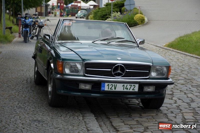 Zdjęcie w galerii na portalu naszraciborz.pl: Kochajcie oldtimery! Czar starych samochodów w Krzyżanowicach [FOTO]  wiadomości z regionu