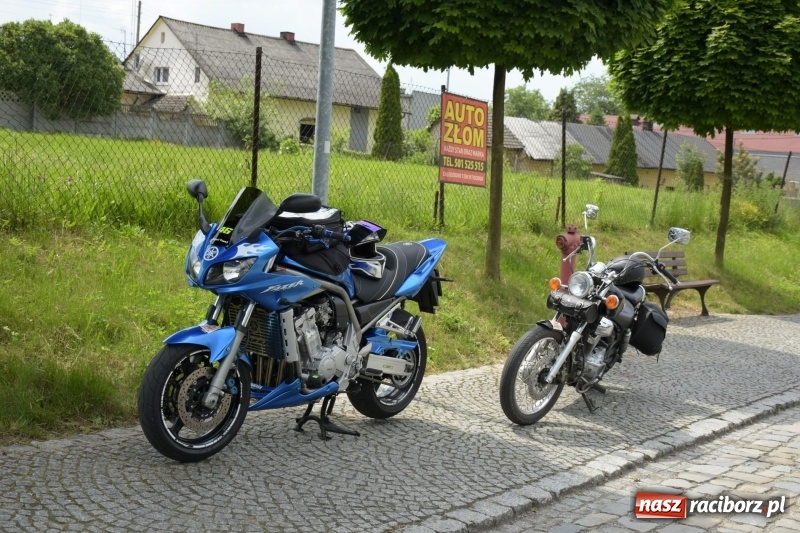 Zdjęcie w galerii na portalu naszraciborz.pl: Kochajcie oldtimery! Czar starych samochodów w Krzyżanowicach [FOTO]  wiadomości z regionu