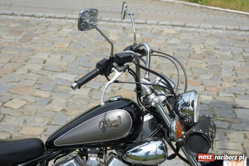 Zdjęcie w galerii na portalu naszraciborz.pl: Kochajcie oldtimery! Czar starych samochodów w Krzyżanowicach [FOTO]  wiadomości z regionu