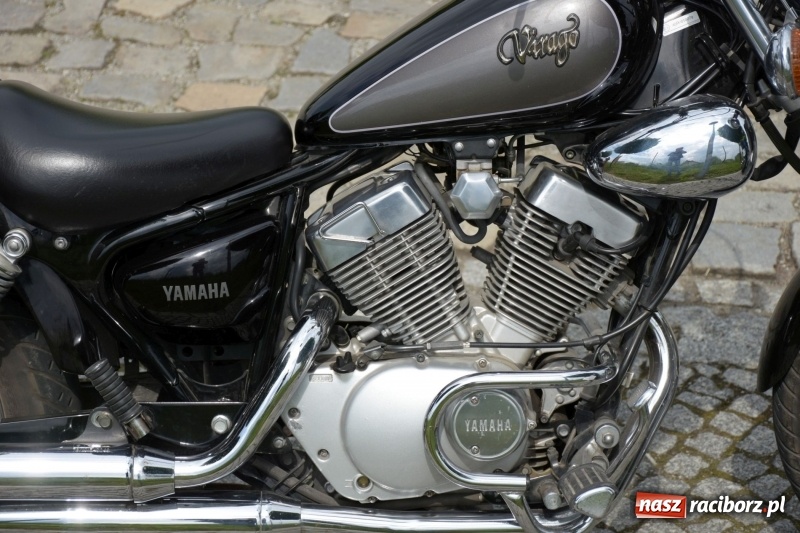 Zdjęcie w galerii na portalu naszraciborz.pl: Kochajcie oldtimery! Czar starych samochodów w Krzyżanowicach [FOTO]  wiadomości z regionu