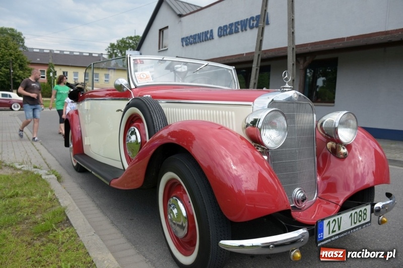 Zdjęcie w galerii na portalu naszraciborz.pl: Kochajcie oldtimery! Czar starych samochodów w Krzyżanowicach [FOTO]  wiadomości z regionu