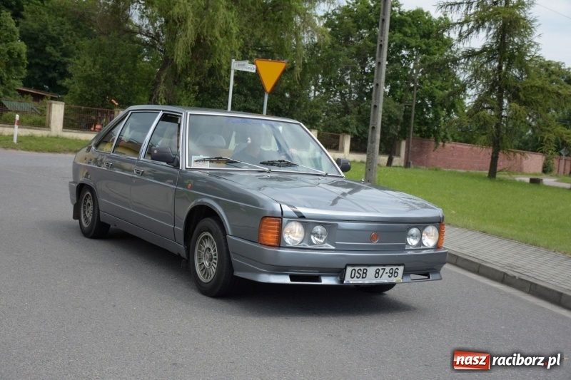 Zdjęcie w galerii na portalu naszraciborz.pl: Kochajcie oldtimery! Czar starych samochodów w Krzyżanowicach [FOTO]  wiadomości z regionu