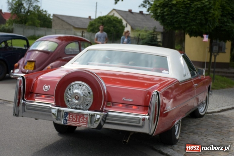 Zdjęcie w galerii na portalu naszraciborz.pl: Kochajcie oldtimery! Czar starych samochodów w Krzyżanowicach [FOTO]  wiadomości z regionu