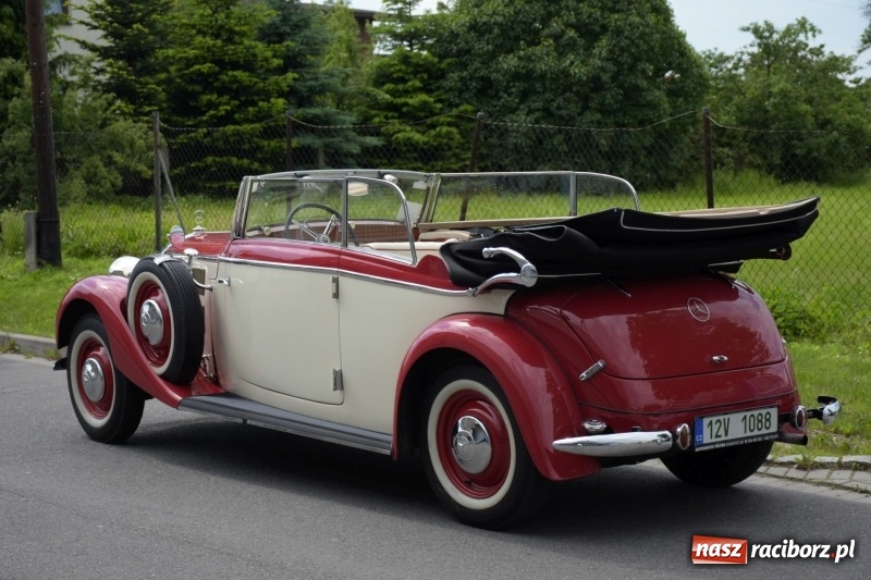 Zdjęcie w galerii na portalu naszraciborz.pl: Kochajcie oldtimery! Czar starych samochodów w Krzyżanowicach [FOTO]  wiadomości z regionu
