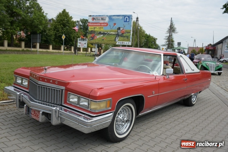 Zdjęcie w galerii na portalu naszraciborz.pl: Kochajcie oldtimery! Czar starych samochodów w Krzyżanowicach [FOTO]  wiadomości z regionu