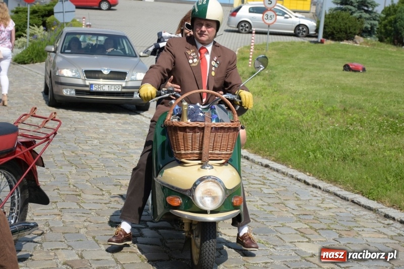 Zdjęcie w galerii na portalu naszraciborz.pl: Kochajcie oldtimery! Czar starych samochodów w Krzyżanowicach [FOTO]  wiadomości z regionu