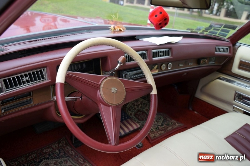 Zdjęcie w galerii na portalu naszraciborz.pl: Kochajcie oldtimery! Czar starych samochodów w Krzyżanowicach [FOTO]  wiadomości z regionu