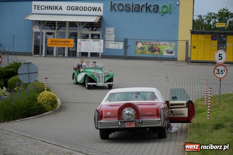 Zdjęcie w galerii na portalu naszraciborz.pl: Kochajcie oldtimery! Czar starych samochodów w Krzyżanowicach [FOTO]  wiadomości z regionu