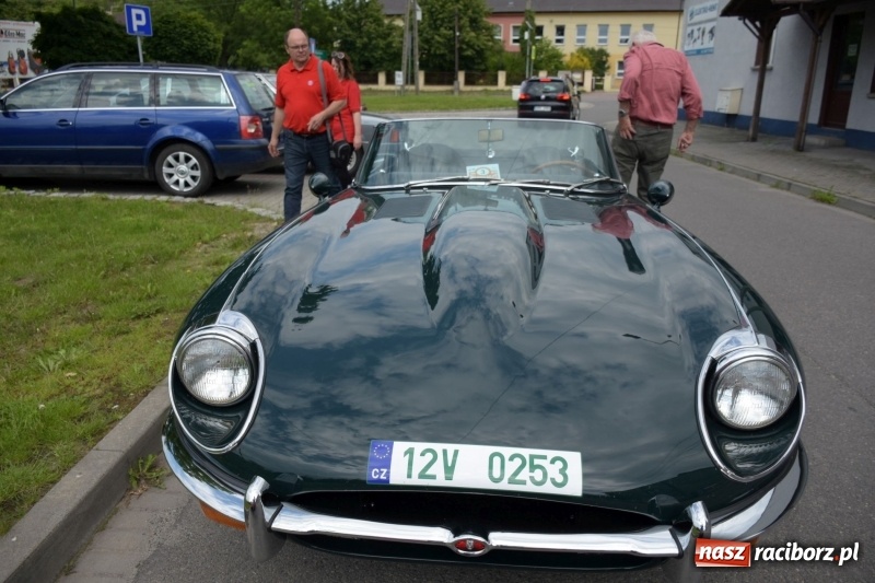 Zdjęcie w galerii na portalu naszraciborz.pl: Kochajcie oldtimery! Czar starych samochodów w Krzyżanowicach [FOTO]  wiadomości z regionu