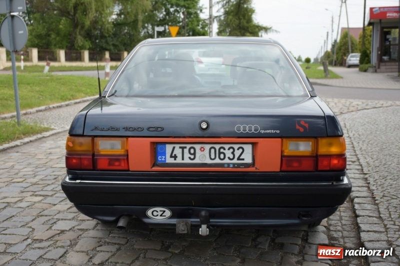 Zdjęcie w galerii na portalu naszraciborz.pl: Kochajcie oldtimery! Czar starych samochodów w Krzyżanowicach [FOTO]  wiadomości z regionu