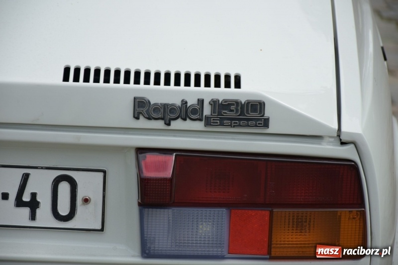 Zdjęcie w galerii na portalu naszraciborz.pl: Kochajcie oldtimery! Czar starych samochodów w Krzyżanowicach [FOTO]  wiadomości z regionu