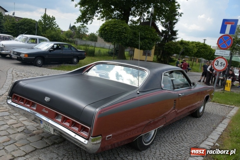 Zdjęcie w galerii na portalu naszraciborz.pl: Kochajcie oldtimery! Czar starych samochodów w Krzyżanowicach [FOTO]  wiadomości z regionu