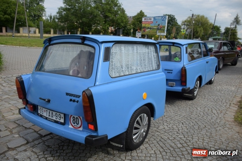 Zdjęcie w galerii na portalu naszraciborz.pl: Kochajcie oldtimery! Czar starych samochodów w Krzyżanowicach [FOTO]  wiadomości z regionu