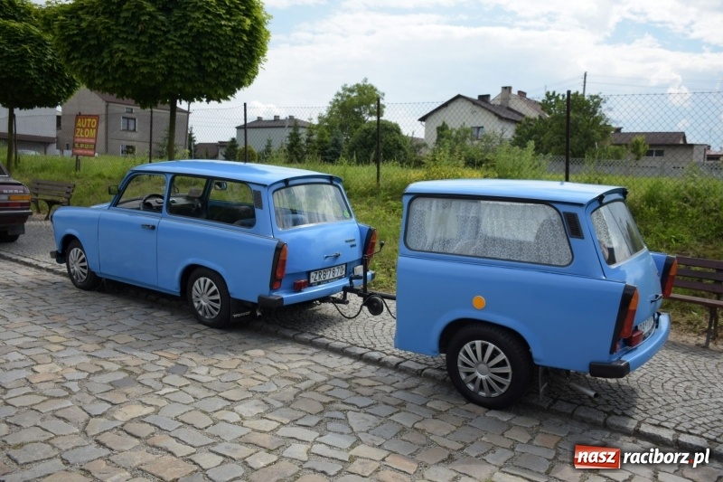 Zdjęcie w galerii na portalu naszraciborz.pl: Kochajcie oldtimery! Czar starych samochodów w Krzyżanowicach [FOTO]  wiadomości z regionu