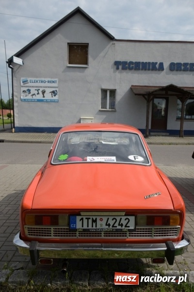 Zdjęcie w galerii na portalu naszraciborz.pl: Kochajcie oldtimery! Czar starych samochodów w Krzyżanowicach [FOTO]  wiadomości z regionu