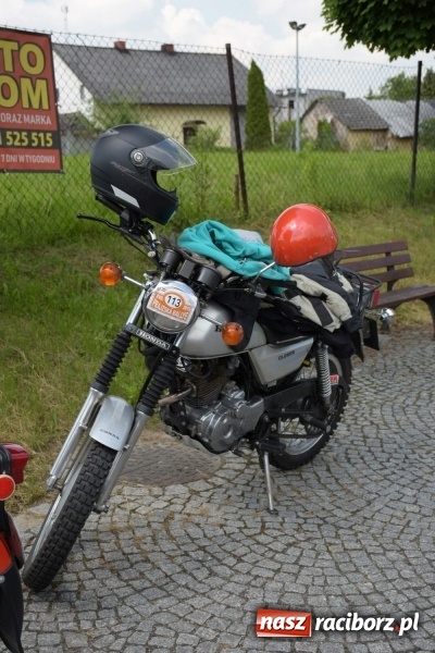 Zdjęcie w galerii na portalu naszraciborz.pl: Kochajcie oldtimery! Czar starych samochodów w Krzyżanowicach [FOTO]  wiadomości z regionu