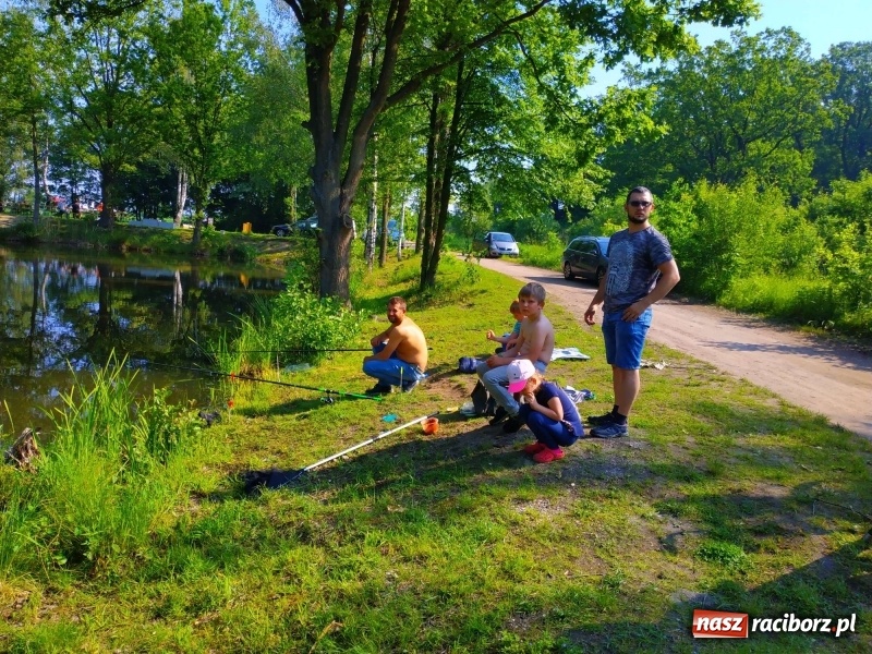 Zdjęcie w galerii na portalu naszraciborz.pl: Na Dzień Dziecka najlepsze jest... wędkowanie wiadomości z regionu