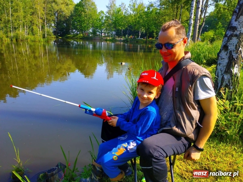 Zdjęcie w galerii na portalu naszraciborz.pl: Na Dzień Dziecka najlepsze jest... wędkowanie wiadomości z regionu